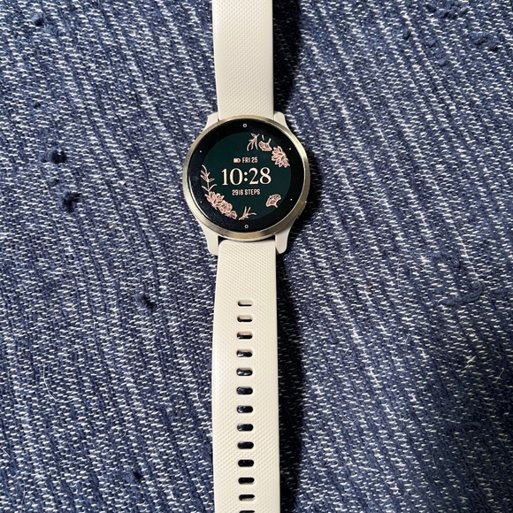 Garmin Venu 2S 40mm smartwatch GUC - Picture 3 of 5